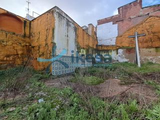Terreny residencial  Poeta juan ramon jimenez. Suelo urbano en fernán núñez !!