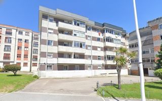 Pis a Escocia 4. Piso en venta en  pontevedra. activo inmobiliario sin posesión,