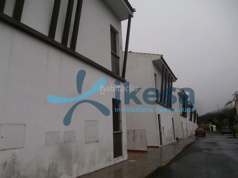 Foto d9f47b92-8c80-4c68-a537-3834e377b4f7. Casa adossada a Cortegana