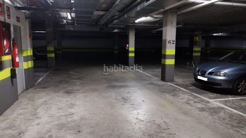 Foto a4736cac-c546-4d9b-b10e-55aef2ace261. Aparcament cotxe a Urbadiez - Entrepuentes Sevilla