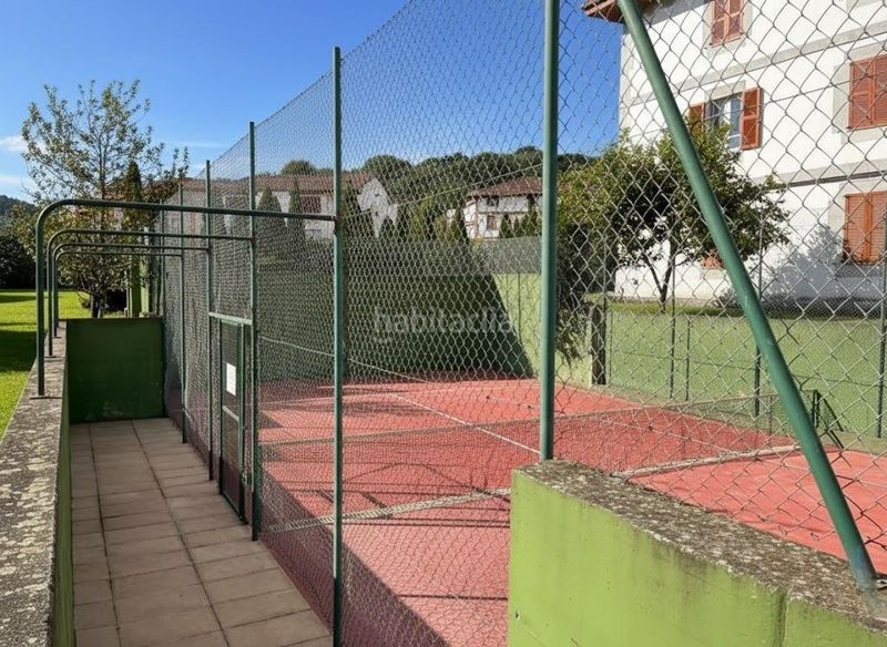 Foto ec1a135c-fa5f-4ab6-a204-7ddb26d204c1. Pis amb piscina a Mioño-Santullán Castro - Urdiales