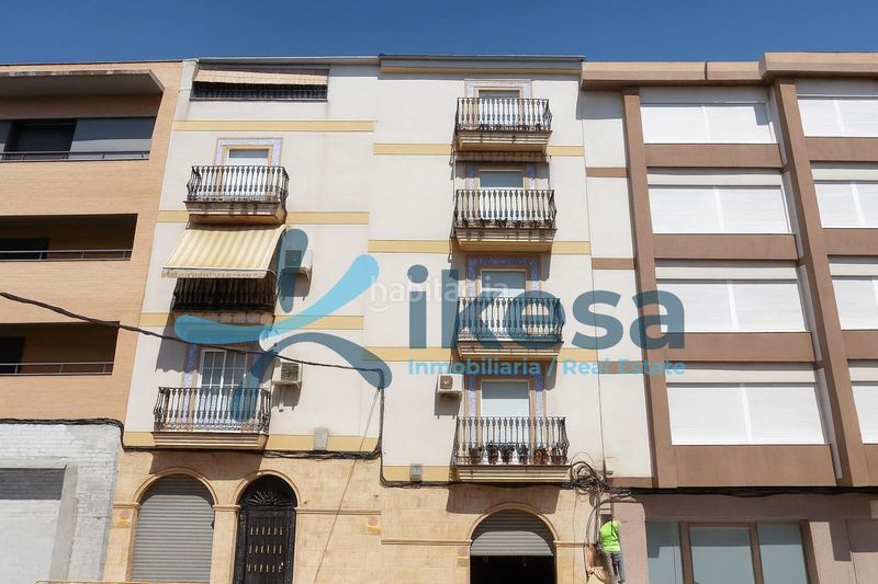 Foto 5b6fb374-4f68-43c0-8a7f-190a55805a3a. Local comercial a Úbeda