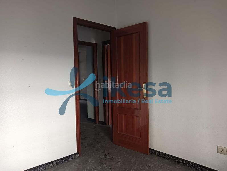 Foto 79318c84-5e65-4c37-b548-17de2b64dbb6. Pis a Torres