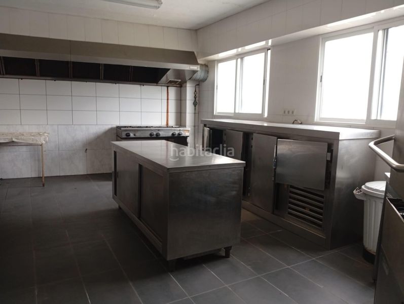 Foto 1ff5bf5b-cd05-416b-bc86-984efe970949. Edificio en del progreso 171 hostal en venta en a rua en Rúa (A)