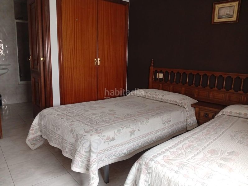 Foto 25bf3a4e-2792-4b10-bc33-25e024baaf0a. Edificio en del progreso 171 hostal en venta en a rua en Rúa (A)