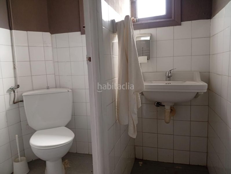 Foto 8e20d4aa-5a1e-4412-82e5-fd1ad139291b. Edificio en del progreso 171 hostal en venta en a rua en Rúa (A)