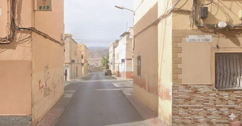 Foto c1652cab-eaa8-436e-a839-4dc095698474. Casa adosada piso en venta en almeria en Piedras Redondas - Torrecárdenas Almería