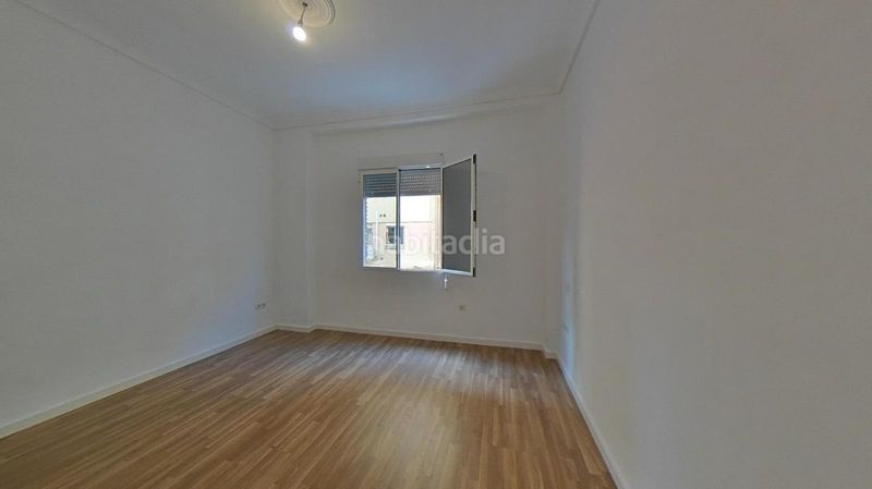 Foto 91f0a70c-ce29-4d42-8e59-e7b49c431425. Pis a Los Remedios Sevilla