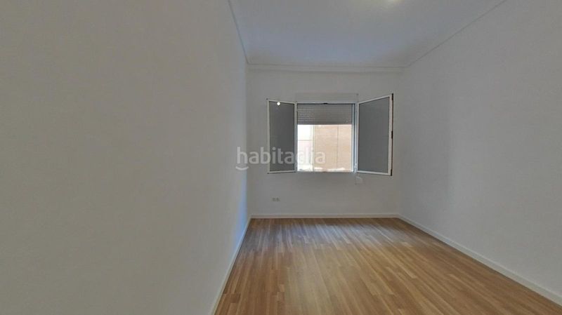 Foto ce870cd6-7df6-48da-ba80-a92d047d14c0. Pis a Los Remedios Sevilla