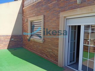 Chalet à Ciudad Jardín - Tagarete - El Zapillo. Se vende chalet en la localidad de almería