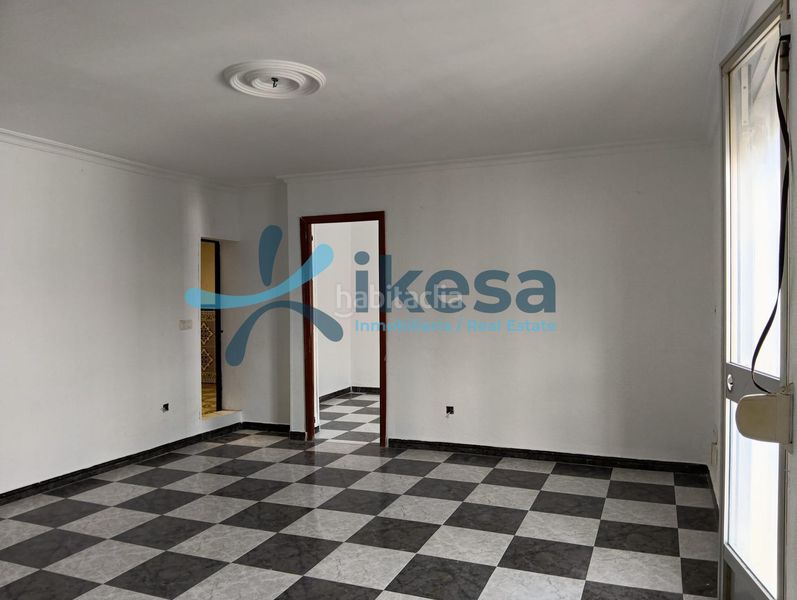 Foto 1ee0e98e-6520-47bf-ba7e-45d677c9fa99. Pis amb aparcament a Centro Utrera