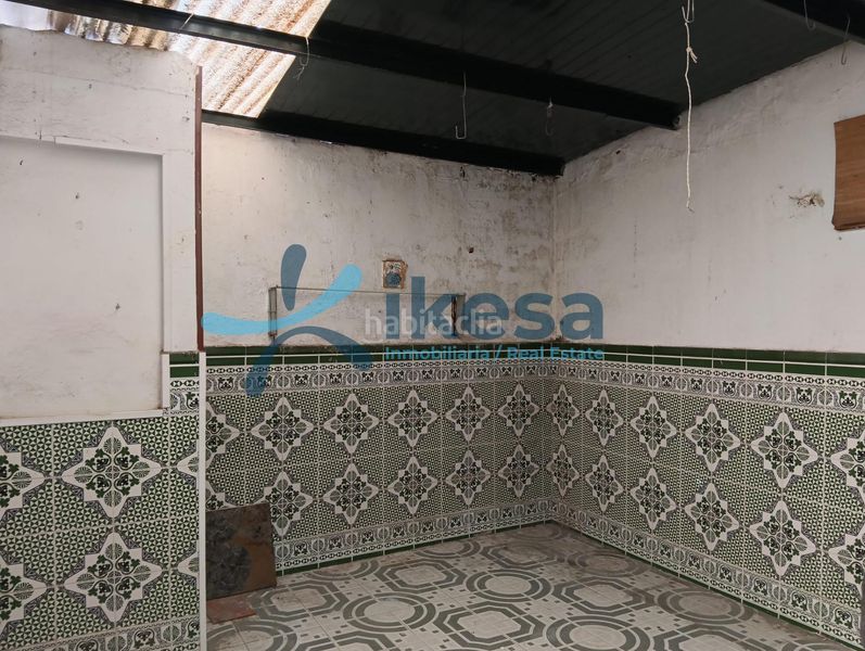 Foto d04ab15b-a119-41e9-9e90-6e5945393b0f. Pis amb aparcament a Centro Utrera
