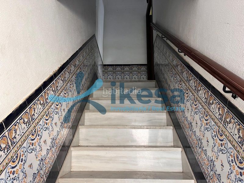 Foto e570474c-36c3-4021-bc9b-51162d1d270d. Piso vivienda en planta primera para reforma integral en Utrera