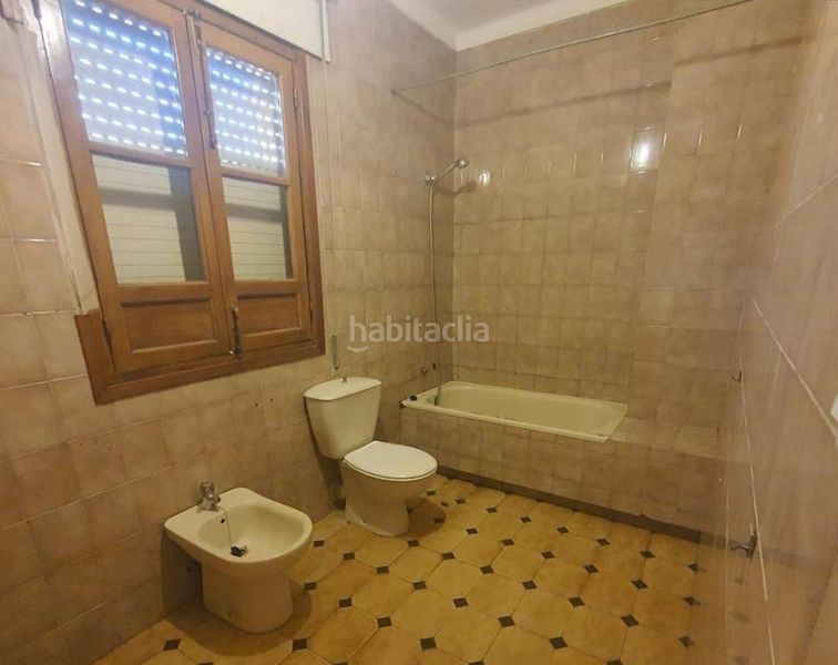 Foto 46701dd8-f1b4-4a74-a5eb-0c40cfcf77b4. Casa adossada a Marchena