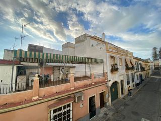 Pis a Ayuntamiento-Barrio Alto. Piso en venta flash  sanlúcar de bda