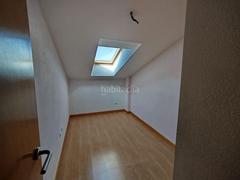 Foto b3785636-f4ba-428e-8156-58b239d9b58e. Dúplex amb aparcament a Yepes
