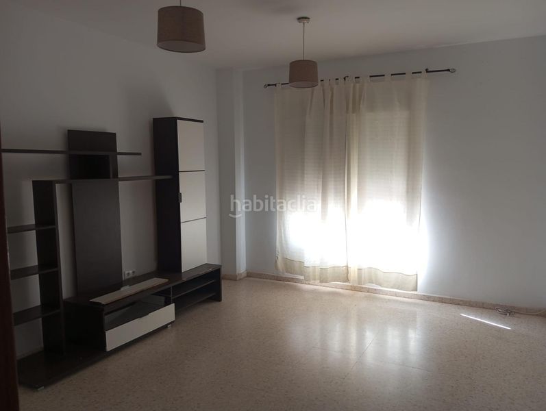 Foto 749731b9-8f96-48d4-ad13-ff2abd7ea8f8. Pis amb aparcament a Almendralejo