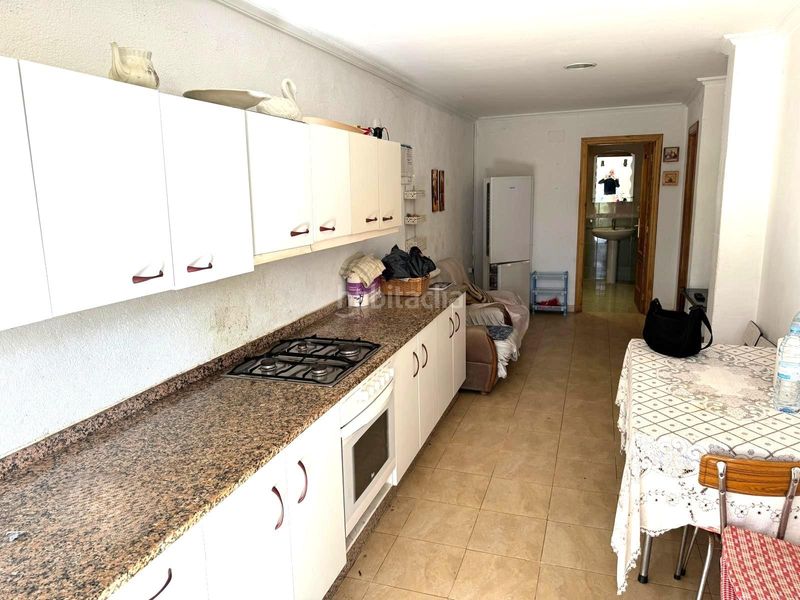 Foto 1a2bf0b0-b15b-4cce-976f-822cba830c69. Casa adossada amb aparcament a Verín