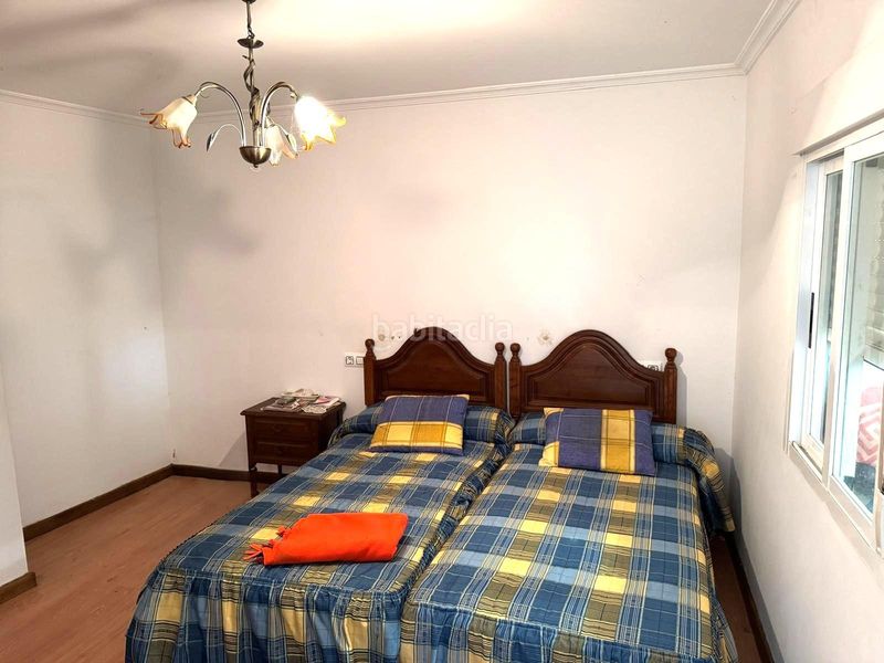 Foto 52cb38a2-69a4-418f-81e6-9a98a0f50fff. Casa adossada amb aparcament a Verín