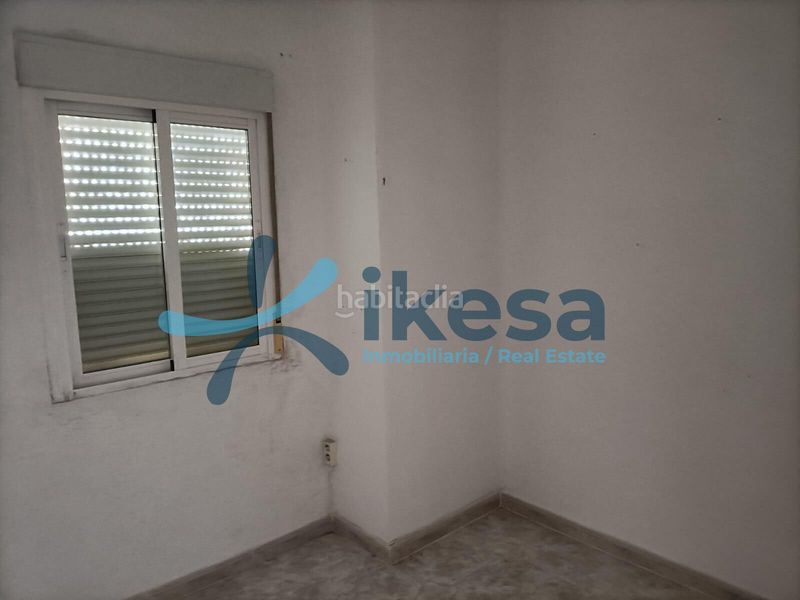 Foto a8e48ee4-975b-4c23-9df9-113bd0a7d7cc. Casa adosada en caño 3 a reformar vivienda . córdoba en Valenzuela