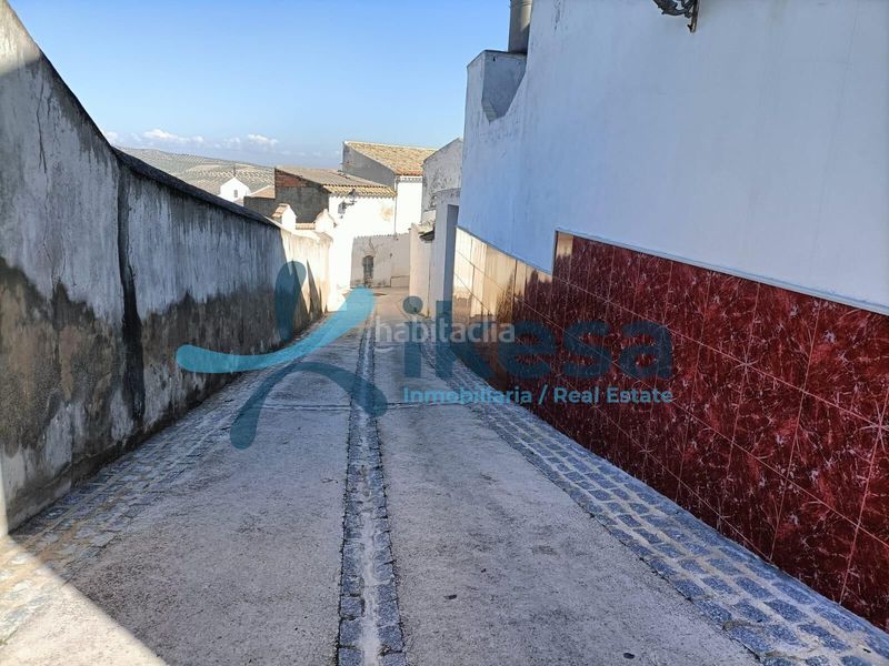 Foto f357246b-f424-438e-af73-c5fda7caeeb5. Casa adosada en caño 3 a reformar vivienda . córdoba en Valenzuela