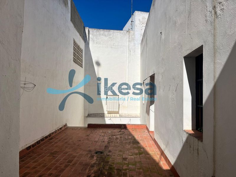 Foto 4d10c4f5-b8f3-4fd3-af7c-663354eb1874. Casa adossada a Coronil (El)