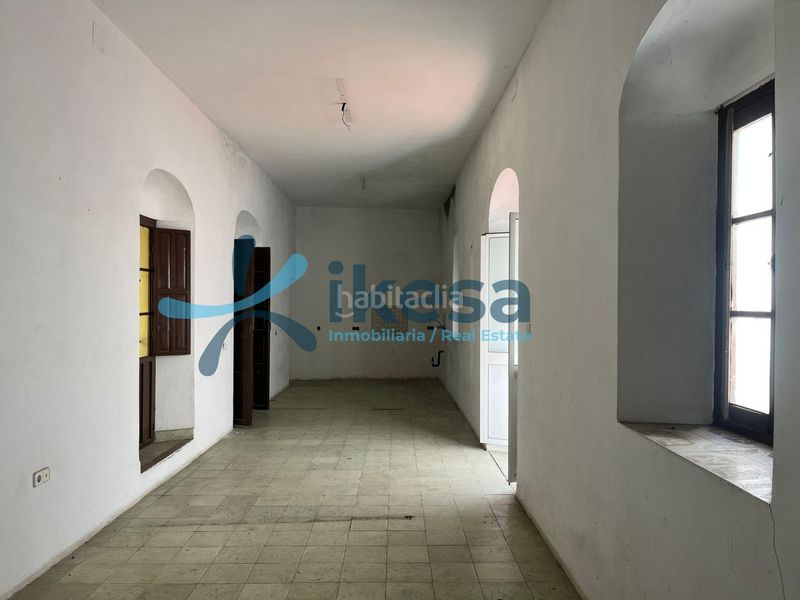 Foto 7fb616ed-7b2c-4c3d-8ec2-820cc2dfe8c0. Casa adossada a Coronil (El)