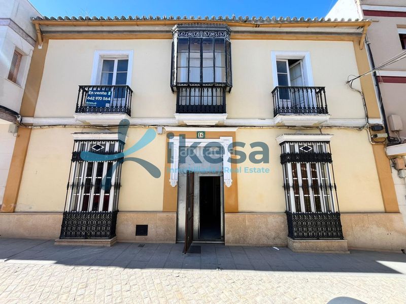 Foto c66a616e-d4fa-4aae-9894-76b8647e1db3. Casa adossada a Coronil (El)