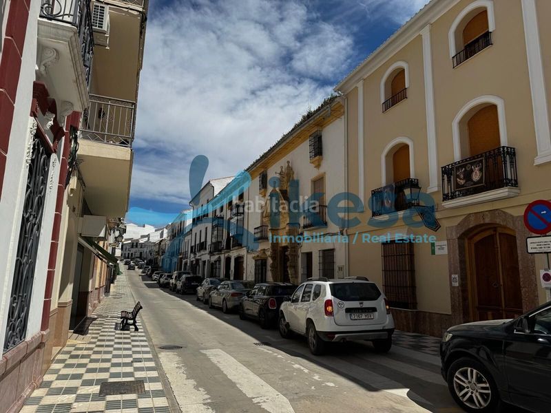 Foto 1ed3bc95-54af-4579-8a87-ed12ac7976f9. Pis amb aparcament a Teba