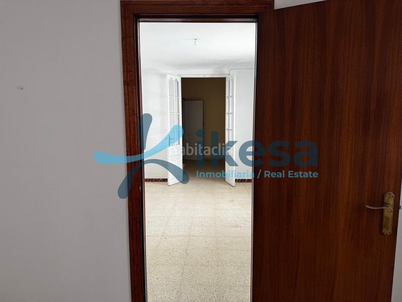 Foto 28ddc162-2ed6-4b6b-96f6-5c973343af94. Pis amb aparcament a Teba