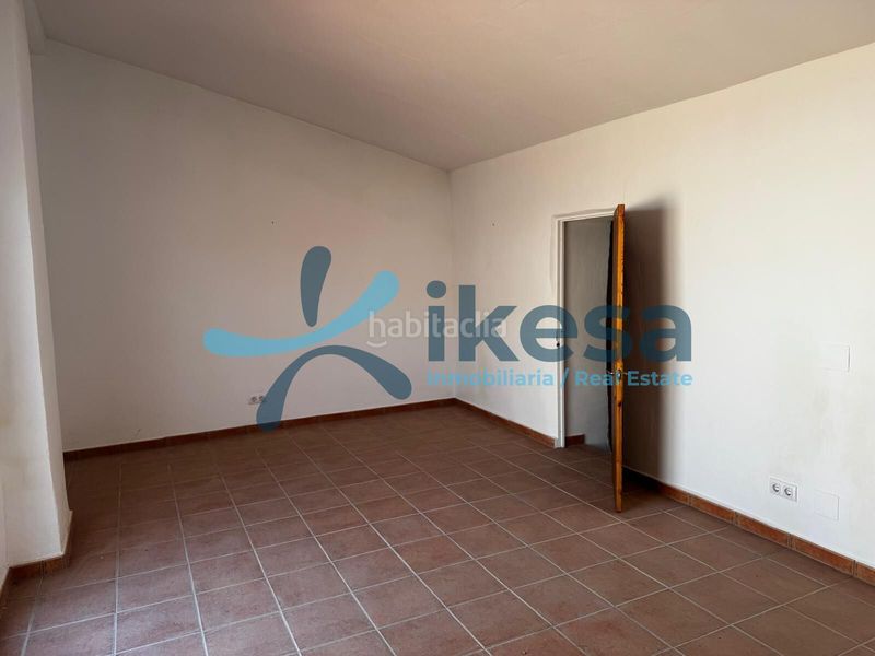 Foto 6efe803c-6b2d-4b6b-a5ea-083711a86cea. Pis amb aparcament a Teba
