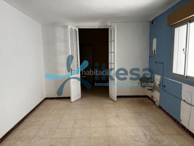 Foto 83b38509-6ca7-4eb7-9639-3e3ef9ea53f7. Pis amb aparcament a Teba