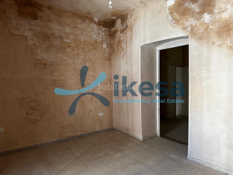 Foto b72d2d54-6d13-423a-b9a2-1bcb12a1e5cc. Pis amb aparcament a Teba