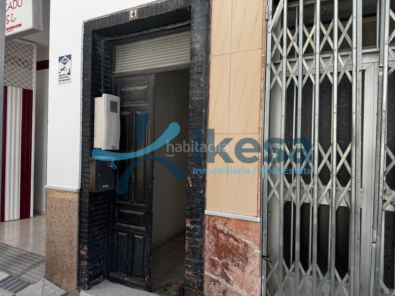 Foto bb94cc65-5d37-4ba3-8812-2b4321b93440. Pis amb aparcament a Teba