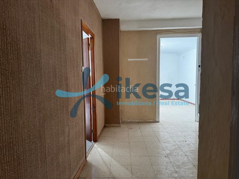 Foto fa6c9f57-3a41-4bc6-987a-4f83c31e812d. Pis amb aparcament a Teba