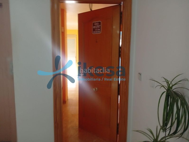 Foto 0180fe89-32e3-4a7c-bef2-3e02e4379b2c. Pis a Adra
