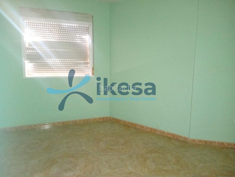 Foto 35767ed9-750a-4f17-98da-52be4d35bc77. Pis a Adra