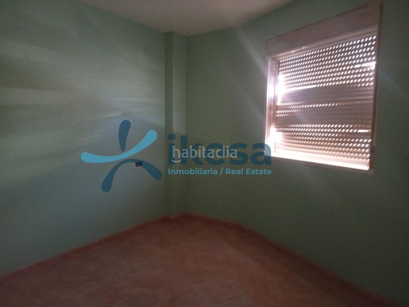 Foto d12bb6cf-1c1c-4144-8a86-955a4a227117. Pis a Adra