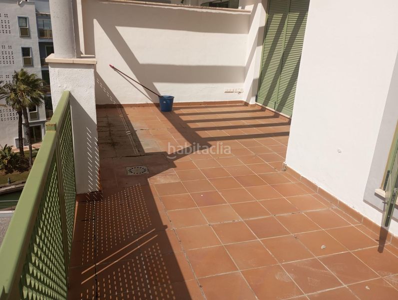 Foto 33f8ba1b-13ce-441c-bf6c-3a8f443f014b. Pis a Sotogrande costa Sotogrande