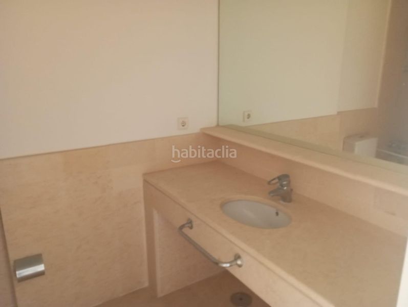 Foto 56e2855f-4a8a-4e0f-9925-3ccc39f3aba1. Pis a Sotogrande costa Sotogrande