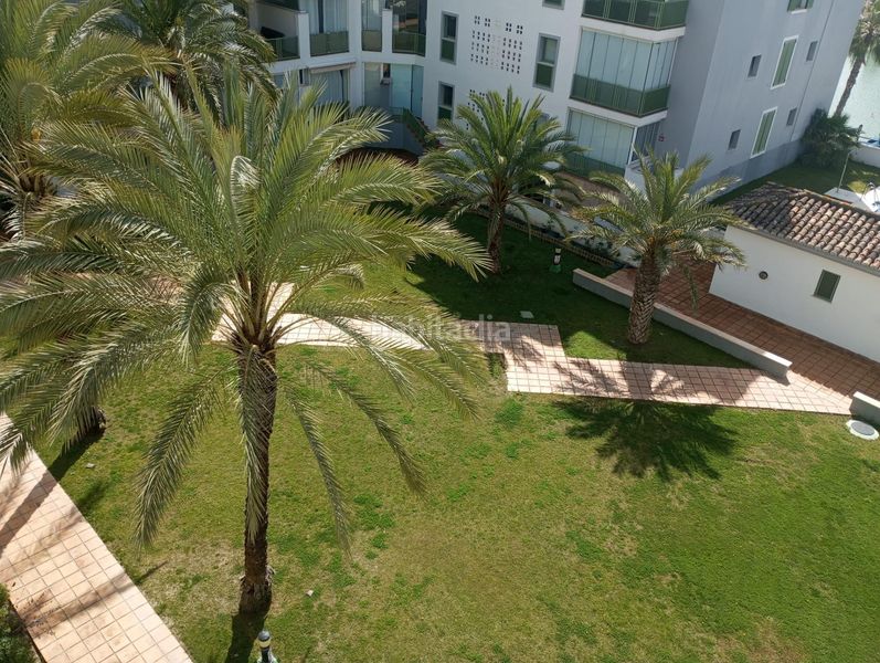 Foto 7b6892a5-f035-4169-995d-c8481a54cd7a. Pis a Sotogrande costa Sotogrande