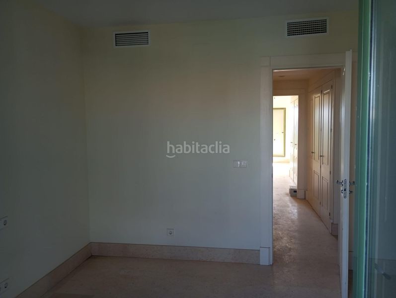 Foto f4ab62e4-13e6-465b-b6bb-6bded5f326b4. Pis a Sotogrande costa Sotogrande