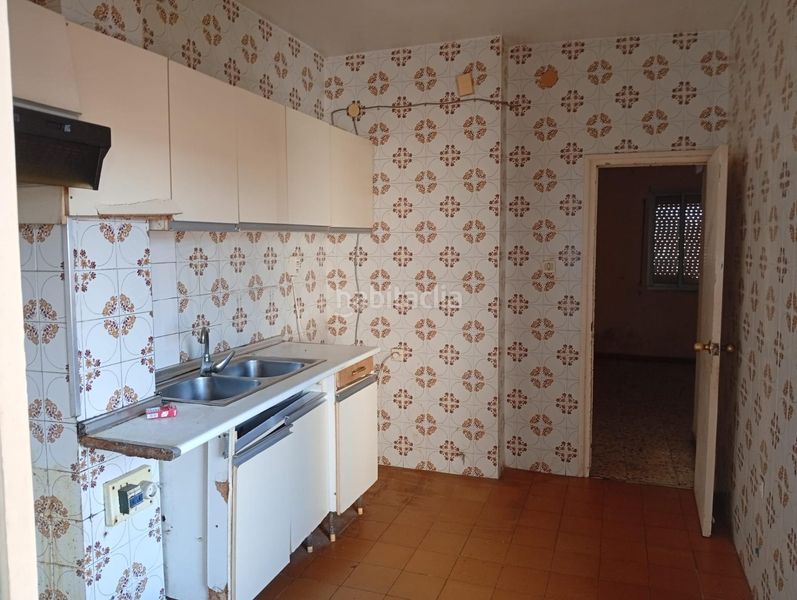 Foto 39d72f60-e903-4c7b-ba83-52321abc4e9e. Casa a San Pedro-Gabriel Miró-María Guerrero Línea de la Concepción (La)