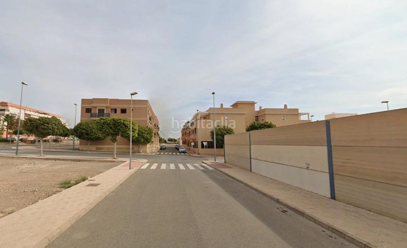 Foto c76d1eba-4f5d-4383-bf4f-2b9cba4d6eae. Pis a Las Cabañuelas Vícar