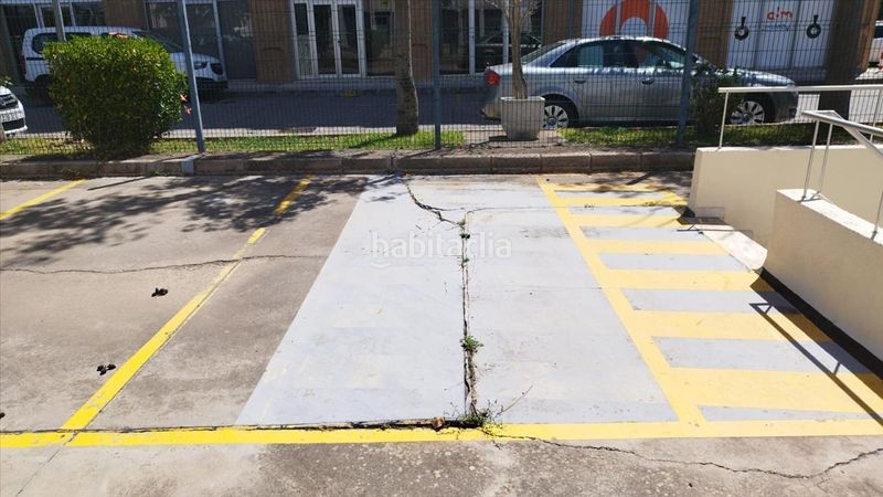 Foto 9ef3b2bb-3197-4c43-919b-2756fdf32f68. Aparcament cotxe a Urbadiez - Entrepuentes Sevilla