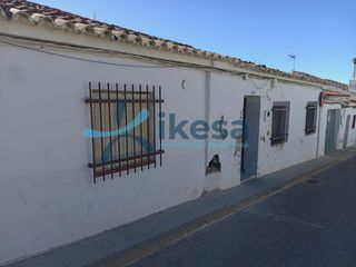 Maison à Calañas. Venta de casa en calañas, huelva. activo inmobiliario sin posesi