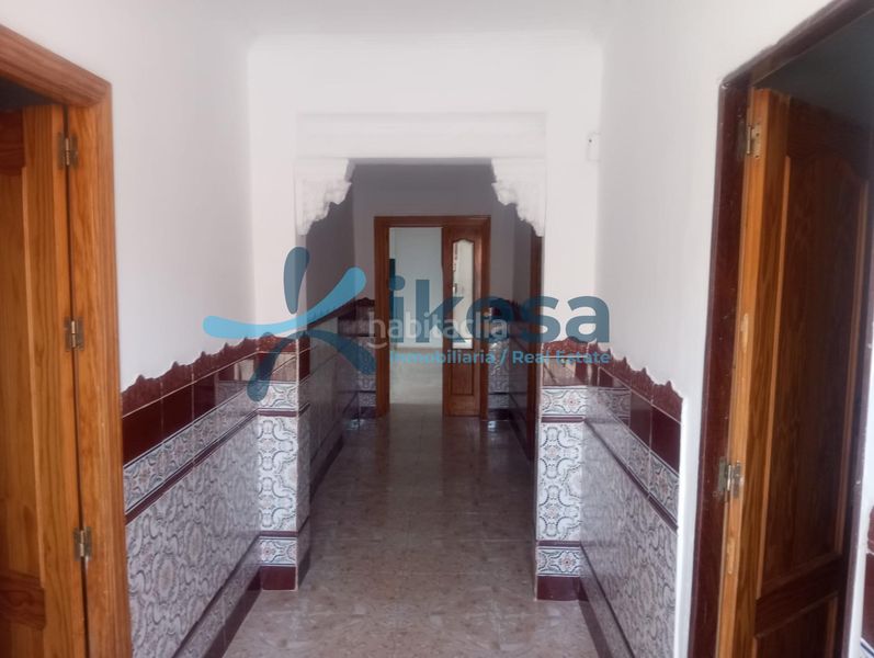 Foto 8534e63c-c565-4842-acd8-fe84d568c3bb. Casa adossada a Este Mérida