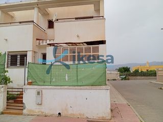 Reihenhaus en San Isidro - Campohermoso. Se vende adosado en la localidad de n�jar