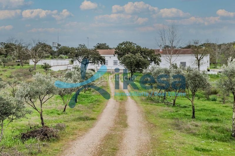 Foto ca486389-db1b-4bb1-9126-8f519e30ae8a. Finca rústica a Puebla de Guzmán