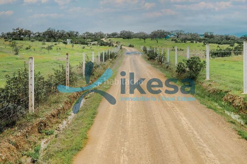 Foto f65b2802-7b1d-4d23-86db-e9d57b3a504d. Finca rústica a Puebla de Guzmán